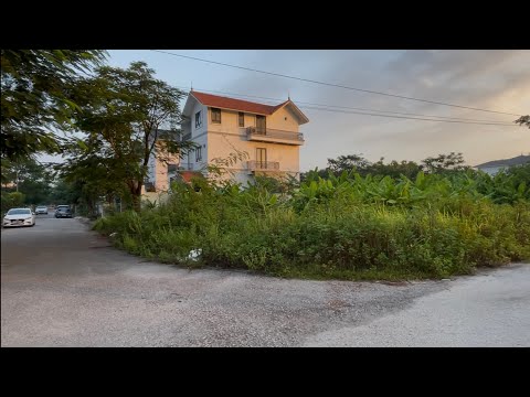 Видео: Шокирующая уборка—Мы восстановили грязный тротуар на глазах у местных