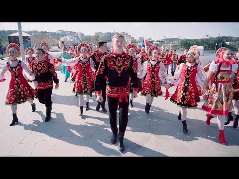 Видео: Шествие дальневосточных регионов под гимн Дальнего Востока на ВЭФ