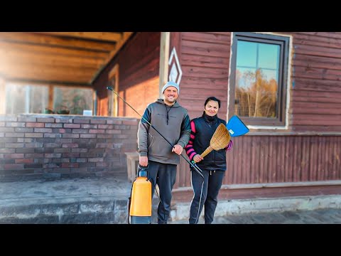 Видео: Черничный хутор уже не тот . В доме больше нового , чем старого . Скоро он станет похож на усадьбу .