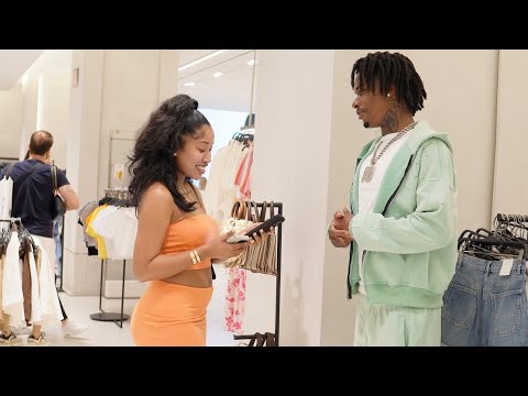 Видео: РАЗВЛЕКАЮ ДЕВУШЕК В ТОРГОВОМ ЦЕНТРЕ, ПОКА МЕНЯ НЕ ВЫШВАРЯТ!