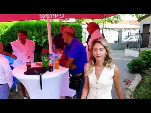 Видео: Свето кръщение на Донна и Мария Русе