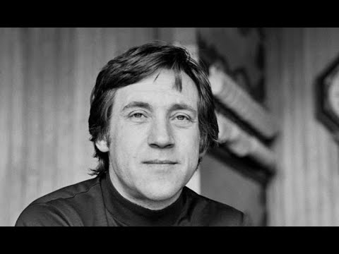 Видео: "Сорок лет без Высоцкого". В. Коренная в программе "Крылья с чердака".