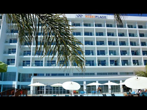 Видео: Как там на Кипре? Обзор номера в отеле Vassos Nissi Plage