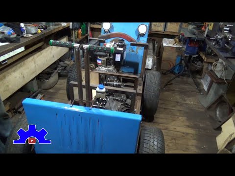 Видео: Бортоповоротный трактор с подвижным мостом и очень позитивный умелец - самодельщик