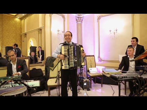 Видео: Армянский Аккордеонист Артём Арутюнян - Тутовое Дерево