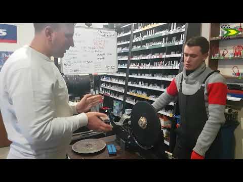 Видео: Регулируем сошник на Great Plains