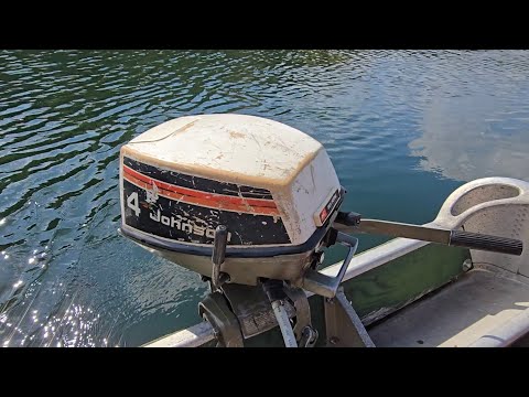 Видео: Тест подвесного мотора Johnson 4 л.с. 1975 года на озере