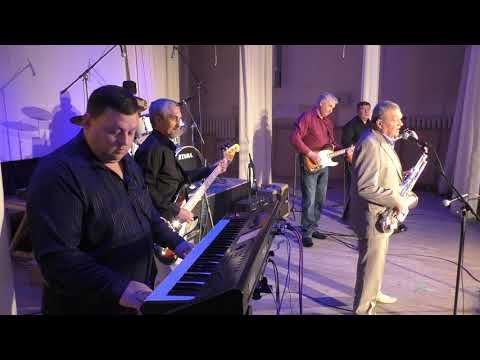 Видео: Кавер "И не то чтобы да" (Два окна со двора), группа "ВеЧеР". Новый звук старенькой песни.