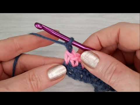 Видео: Двухцветный узор крючком для начинающих.