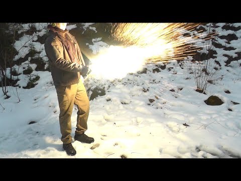 Видео: Ракетница сигнал охотника: патроны ГРОМ (светошумовые заряды от собак и прочего)