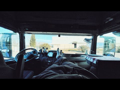 Видео: Провел выходные на стоянке для грузовиков