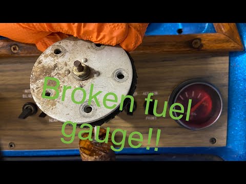 Видео: Как заменить датчик уровня топлива — Реставрация лодок