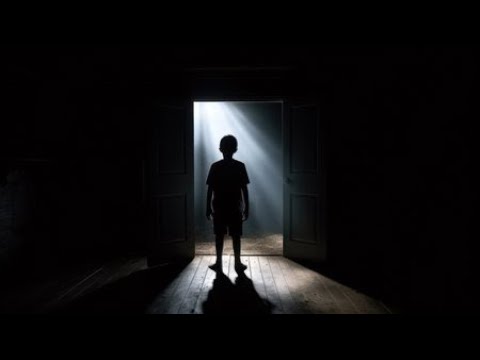 Видео: 3 ИСТИНСКИ страшни истории от детството
