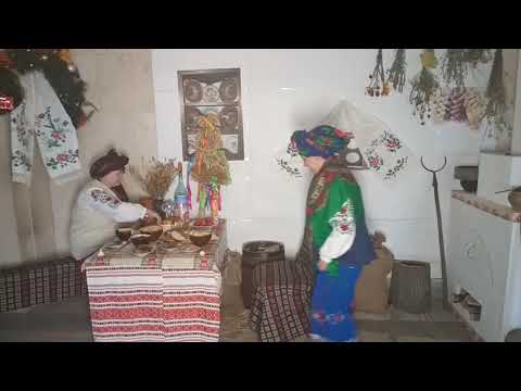 Видео: Різдвяна сценка "Як дві куми до Різдва готувалися"