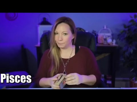 Видео: Рыбы ♓️ Кто этот чудак, скрывающийся в вашей энергии? ❤️ Любовный гороскоп Таро на ноябрь