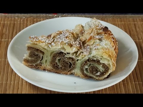 Видео: Завтрак ГЕНИЯ: Ореховый венок из готового теста.