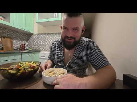Видео: Рисовая каша с куриным фаршем. Быстрое и сытное блюдо из риса. Еда холостяка