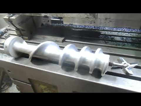 Видео: Ремонт пальца шнека мясорубки