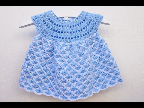 Видео: НЕВЕРОЯТНЫЙ! За пару часов вы связали это платье крючком.