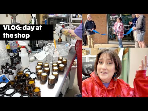 Видео: VLOG | Проведите день со мной в магазине — упаковываю заказы и делаю лосьон!