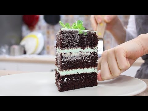 Видео: Бисквитный Торт МЕГА ШОКОЛАДНЫЙ и МЯТНЫЙ / Chocolate Mint Cake