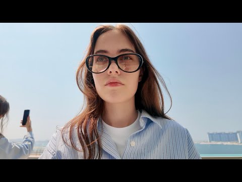 Видео: Ютуберы в Дубае. Как живет средний класс на Бичфронте?