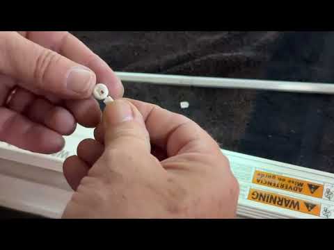 Видео: Ремонт жалюзи Hunter Douglas за 3 минуты