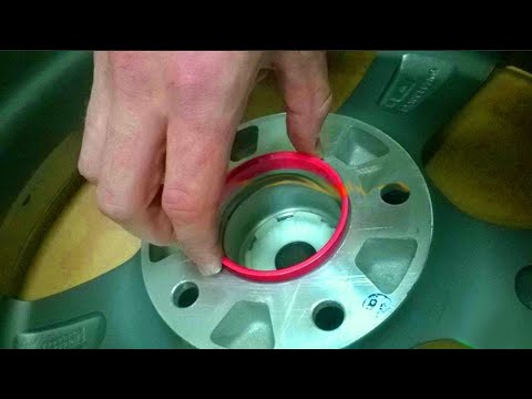 Видео: ДЛЯ ЧЕГО ОПЫТНЫЕ АВТОМОБИЛИСТЫ СТАВЯТ КОЛЬЦО В КОЛЕСНЫЙ ДИСК