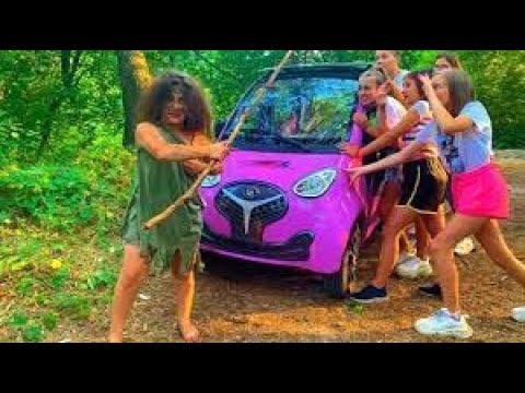 Видео: Диана, какво търсиш там? Даяна и нейните приятели в гората
