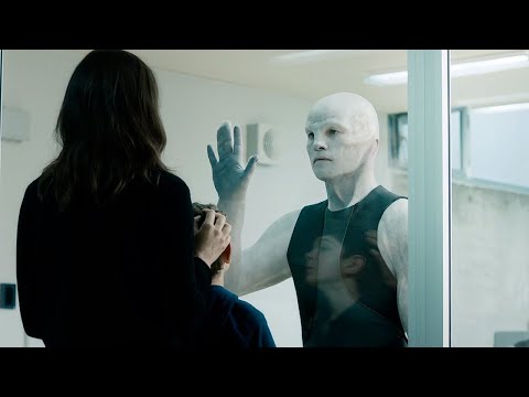 Видео: В 2048 году люди генетически модифицировались и живут на Луне, когда Земля близка к уничтожению