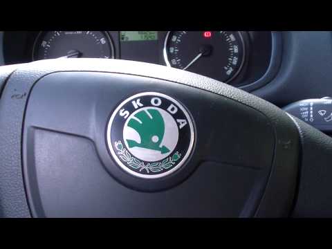 Видео: Skoda Fabia Бешеные дворники