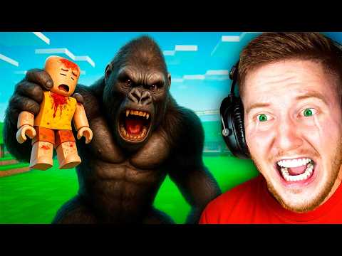 Видео: 100 Игроков vs 1 Горилла в Roblox