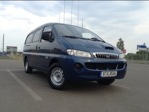 Видео: Замена лампочек подсветки щитка приборов Hyundai H-1 2007 года