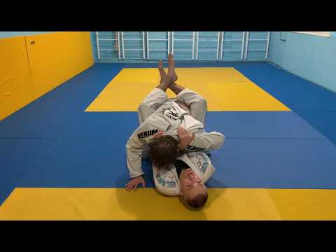 Видео: 5 удушений лапелом из закрытого гарда - 5 lapel chokes from closed guard in BJJ - BLAKZ Team