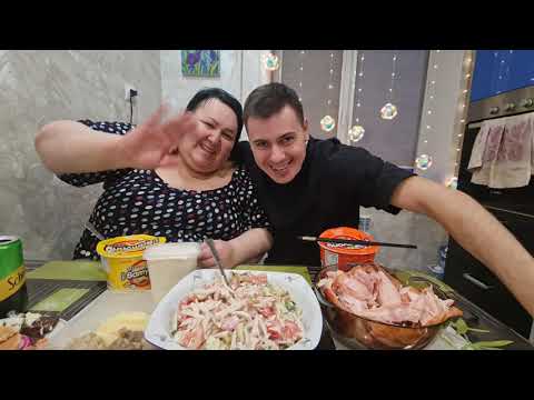 Видео: Мукбанг! Mukbang! Корейская лапша😳 ответы на вопросики❤