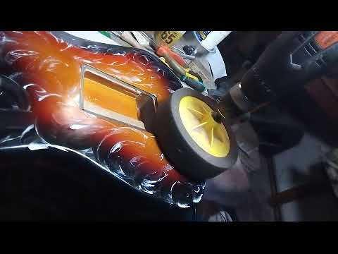 Видео: Fenix by Young Chang Stratocaster (Корея) Ремонт. 1-я часть.