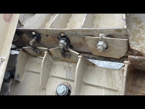 Видео: Ремонт щековой дробилки