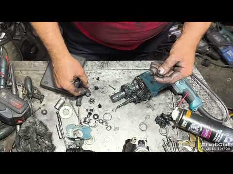 Видео: Makita HR 2630 нет удара . Ремонт после другого сервиса 