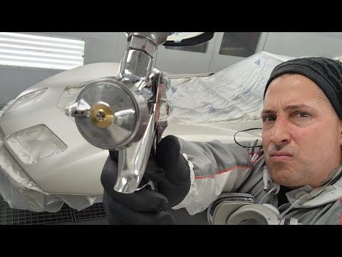 Видео: Хватит игр — пора красить коллекционное издание Corvette 1982 года