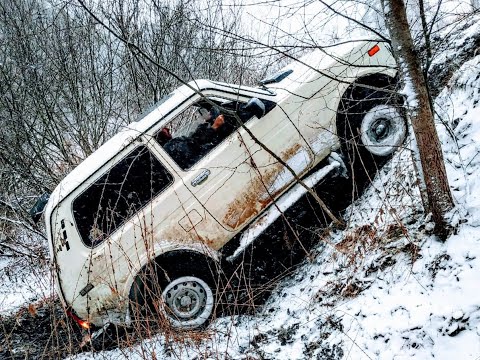 Видео: Нива 21213.Первый снег.Белый зверь выходит на тропу.