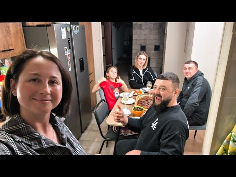 Видео: Що в косметичці? Грибна вечеря для гостей 