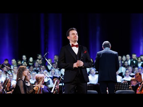 Видео: «Мне с детства снилась высота» музыка А. Пахмутова, слова - Н. Добронравов