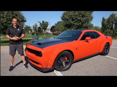 Видео: Является ли Dodge Challenger Super Stock 2022 года ЛУЧШИМ маслкаром, чем Jailbreak?
