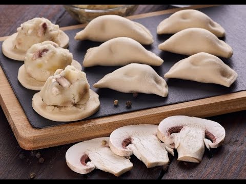 Видео: ВАРЕНИКИ  ИЗ СЫРЫХ СЫРОЕЖЕК.