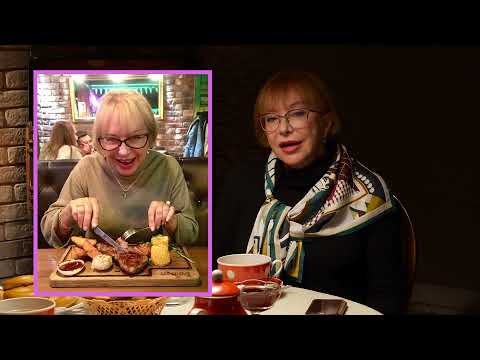 Видео: "Под абажуром". Надежда Лукашевич. Интервью