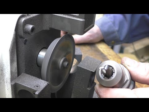 Видео: Машинная заточка фрез на станке FABTEC MR X1