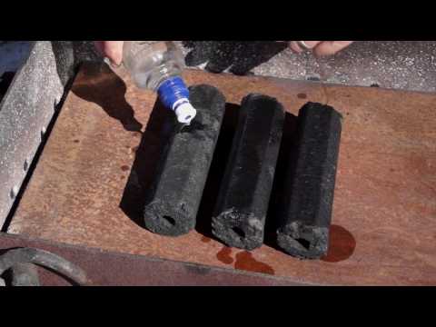 Видео: Древесный уголь из топливных брикетов PINI-KAY