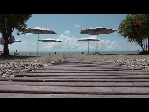 Видео: Как Гудаута встречает туристов?
