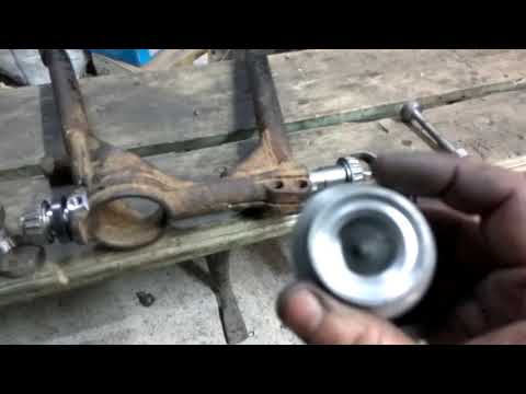 Видео: конусные подшипники в маятник мотоцикла днепр .