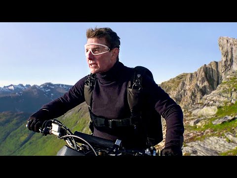 Видео: Все случаи, когда Том Круз рисковал собой (лучшие трюки из фильма «Миссия невыполнима») ⚡ 4K